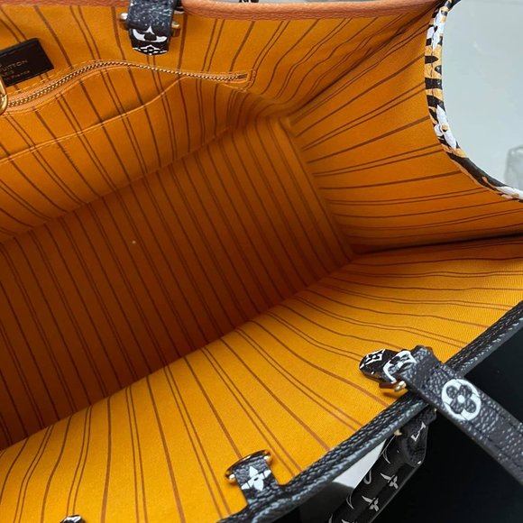 Auth Louis Vuitton ONTHEGO Jungle - Picture 2 of 11